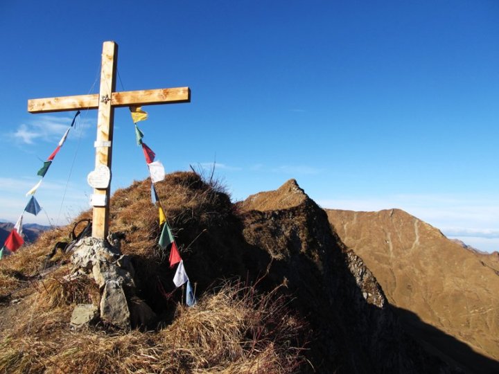 2_Hintere_Uentschenspitze_Kreuz.jpg