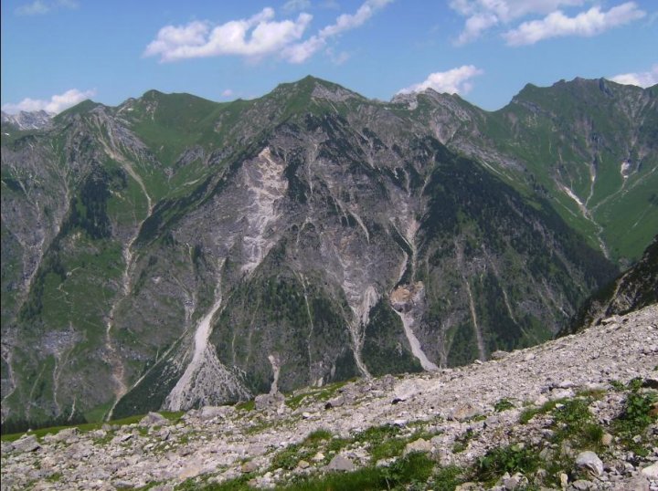 Bild102_Blick zum Schochenpaint.jpg