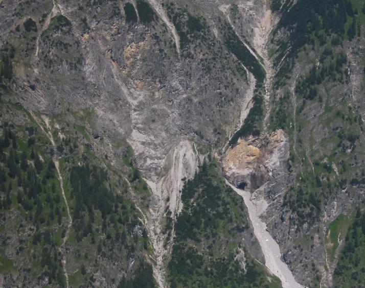 Bild103_Blick zum Schochen Hoehlepaint.jpg
