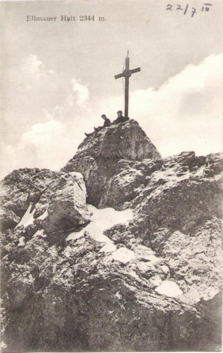 441_Ellmauer Haltpaint.jpg