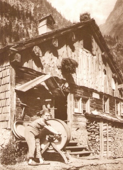 Fritz und Eugen Heimhuber - Gerstruber Alpe um 1920paint.jpg