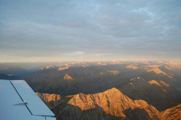 Sonnenaufgangsflug 2014.jpg