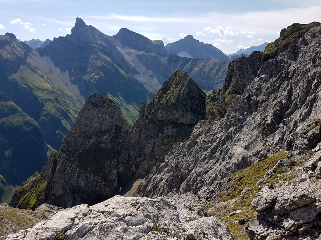 Grießtalerspitze, Westliche Feste, Rotschrofenspitze