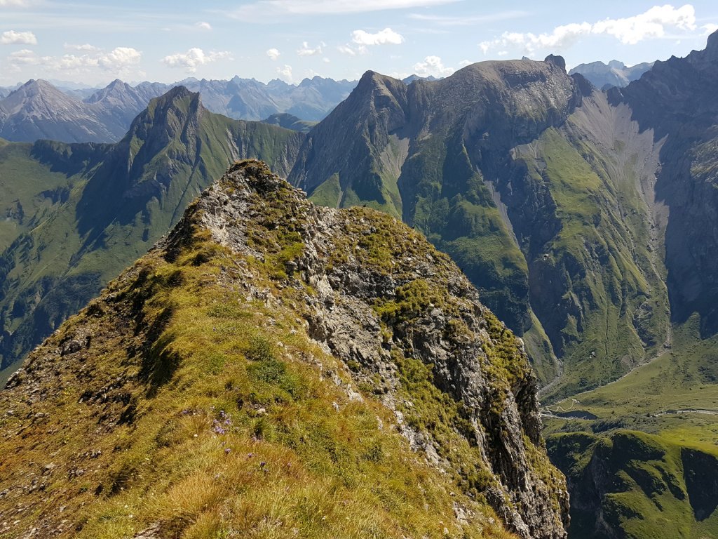 Grießtalerspitze, Westliche Feste, Rotschrofenspitze